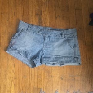 COPY - 🦄Cute light blue denim cuffed Jean shorts